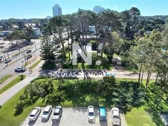 https://web5.gallito.com.uy/departamento-de-2-dormitorios-por-roosevelt-del-inmuebles-25038005