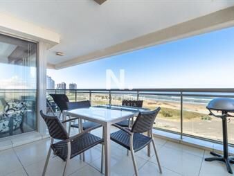 https://web5.gallito.com.uy/vende-apartamento-en-brava-punta-del-este-de-4-inmuebles-25043326