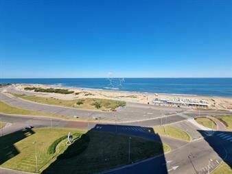 https://web5.gallito.com.uy/espectacular-departamento-frente-al-mar-en-torre-inmuebles-26809166