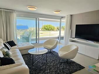 https://web5.gallito.com.uy/venta-de-apartamento-en-primera-linea-sobre-de-3-inmuebles-26363862