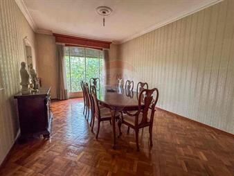 https://www.gallito.com.uy/apartamento-4-dormitorios-venta-centro-inmuebles-24816423