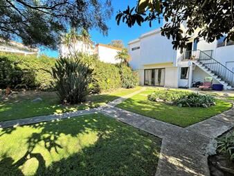 https://web5.gallito.com.uy/venta-casa-4-dormitorios-y-gran-fondo-verde-malvin-garag-inmuebles-27401708