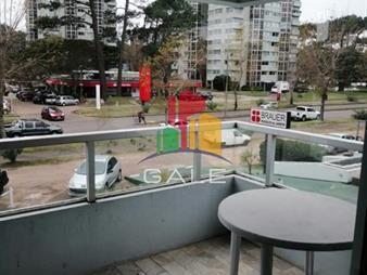 https://web5.gallito.com.uy/oportunidad-apartamento-dos-dormitorios-con-a-inmuebles-25675586