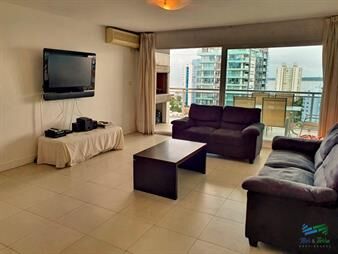 https://web5.gallito.com.uy/vendo-apartamento-3-dormitorios-con-parrillero-y-inmuebles-22537084