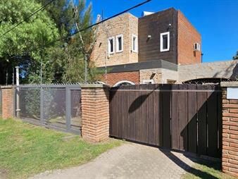https://www.gallito.com.uy/venta-casa-el-pinar-cuatro-dormitorios-inmuebles-27362464
