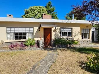 https://web5.gallito.com.uy/venta-casa-en-solymar-tres-dormitorios-inmuebles-26669826