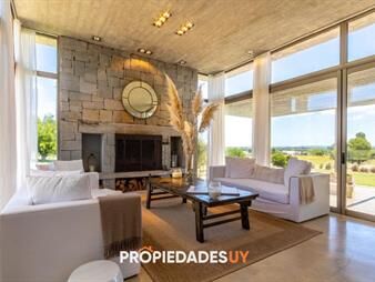 https://www.gallito.com.uy/hermosa-casa-en-venta-inmuebles-26620859