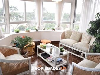 https://web5.gallito.com.uy/venta-y-alquiler-apartamento-3-dormitorios-punta-inmuebles-24996780