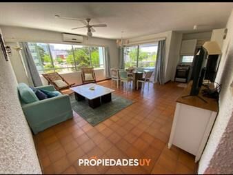 https://web5.gallito.com.uy/apartamento-en-venta-2-dormitorios-roosevelt-inmuebles-27313170