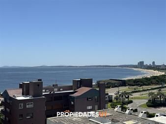 https://web5.gallito.com.uy/espectacular-estado-edificio-en-zona-de-enjoy-inmuebles-26442113
