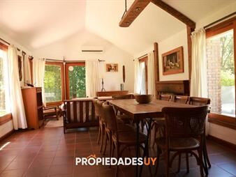 https://www.gallito.com.uy/casa-en-venta-4-dormitorios-pinares-piscina-inmuebles-26503345