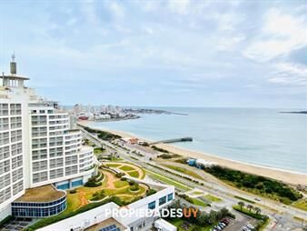 https://web5.gallito.com.uy/apartamento-en-venta-playa-mansa-2-dormitorios-inmuebles-21999236