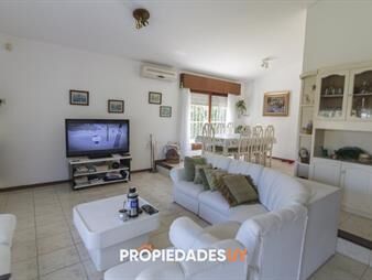 https://www.gallito.com.uy/casa-3-dorm-dep-inmuebles-25855411