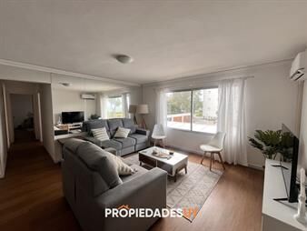 https://web5.gallito.com.uy/departamento-en-pinares-inmuebles-26334092