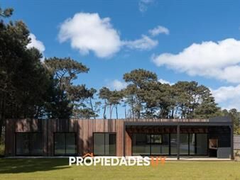 https://www.gallito.com.uy/casa-en-barrio-privado-en-san-rafael-3-1000-inmuebles-26320003