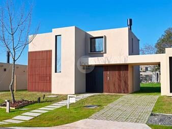 https://www.gallito.com.uy/huertas-de-los-horneros-venta-de-casa-a-estrenar-con-3-do-inmuebles-26749822