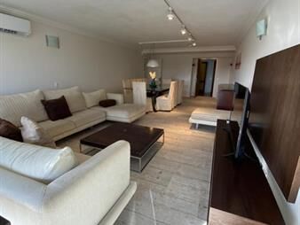 https://web5.gallito.com.uy/apartamento-reciclado-en-piso-intermedio-inmuebles-26140131