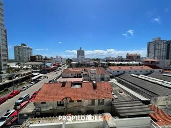 https://web5.gallito.com.uy/apartamento-1-y-con-vista-a-mansa-inmuebles-26620850