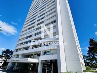 https://web5.gallito.com.uy/apartamento-en-punta-del-este-de-3-dormitorios-en-inmuebles-27049619