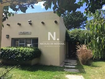 https://web5.gallito.com.uy/casa-de-3-dormitorios-en-venta-punta-del-este-inmuebles-25041807