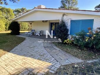 https://web5.gallito.com.uy/venta-casa-4-dormitorios-playa-mansa-punta-del-inmuebles-25037949