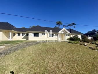 https://web5.gallito.com.uy/venta-casa-3-dormitorios-en-playa-mansa-punta-del-inmuebles-25042678