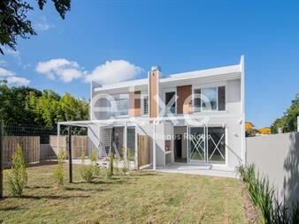 https://web5.gallito.com.uy/increible-casa-muy-privada-inmuebles-24760544