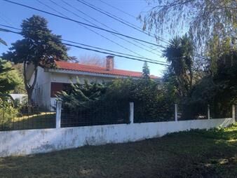 https://www.gallito.com.uy/venta-terreno-el-pinar-sur-inmuebles-27416038