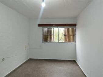 https://www.gallito.com.uy/apartamento-en-venta-en-juan-lacaze-inmuebles-27416343