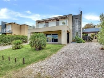 https://www.gallito.com.uy/venta-casa-a-pasos-del-mar-en-san-francisco-inmuebles-27266849