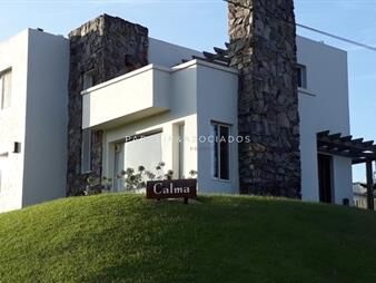 https://web5.gallito.com.uy/casa-de-3-dormitorios-en-venta-en-manantiales-inmuebles-25679146