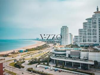 https://web5.gallito.com.uy/moderno-apartamento-de-3-suites-en-playa-mansa-al-inmuebles-25649491