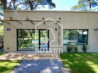 https://web5.gallito.com.uy/venta-casa-3-dormitorios-piscina-a-estrenar-en-inmuebles-27067821