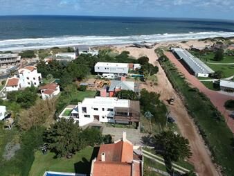 https://web5.gallito.com.uy/a-pasos-de-la-playa-en-tio-tom-encantadora-inmuebles-26302448