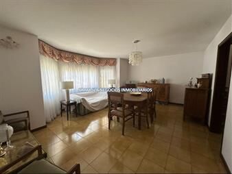 https://www.gallito.com.uy/venta-galpon-casa-en-goes-la-comercial-ideal-empresa-inmuebles-27434255