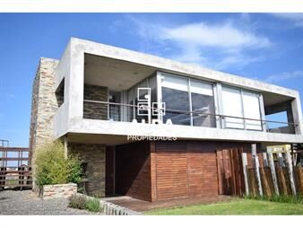 https://www.gallito.com.uy/casa-en-punta-colorada-altos-punta-colorada-i-ref-ca20055-inmuebles-20583452