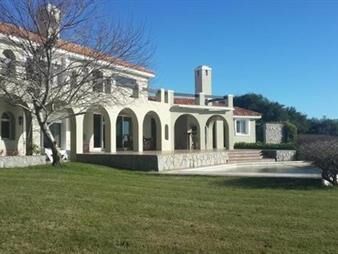 https://web5.gallito.com.uy/espectacular-chacra-con-casa-y-vista-unicas-a-10-inmuebles-22908569