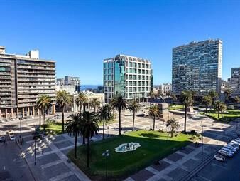 https://www.gallito.com.uy/alquiler-de-oficina-en-plaza-independencia-inmuebles-27265837