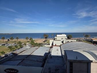 https://www.gallito.com.uy/venta-apartamento-2-dormitorios-en-barrio-sur-inmuebles-27300523