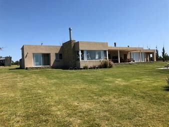 https://web5.gallito.com.uy/laguna-de-los-cisnes-inmuebles-27437560