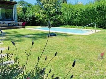 https://web5.gallito.com.uy/casa-de-3-dormitorios-en-montoya-punta-del-este-inmuebles-27092148