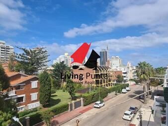 https://www.gallito.com.uy/apartamento-en-calle-18-en-venta-inmuebles-27026857