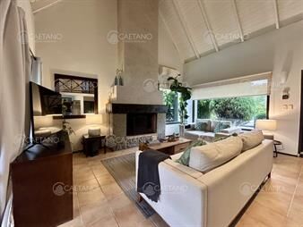 https://web5.gallito.com.uy/venta-casa-de-3-dormitorios-y-2-baã±os-barbacoa-y-inmuebles-27438406