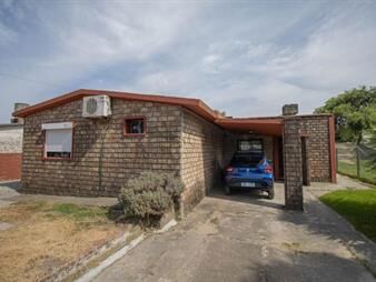https://www.gallito.com.uy/venta-casa-3-dormitorios-solymar-norte-barbacoa-inmuebles-27441319