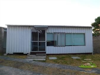 https://www.gallito.com.uy/venta-de-hermosa-casa-con-piscina-en-pinamar-inmuebles-26779261