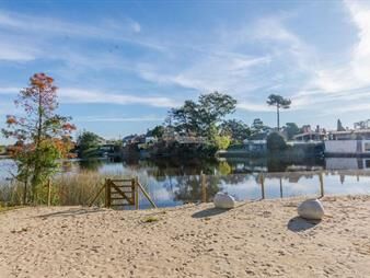 https://www.gallito.com.uy/venta-apartamento-3-dormitorios-parque-miramar-avenida-de-l-inmuebles-25617535