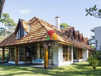 https://web5.gallito.com.uy/casa-en-venta-de-5-dormitorios-en-san-rafael-inmuebles-27442243