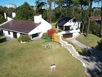 https://web5.gallito.com.uy/casa-en-venta-en-lugano-punta-del-este-3-y-inmuebles-27442244
