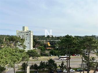 https://web5.gallito.com.uy/apartamento-de-1-dormitorio-en-venta-en-av-del-inmuebles-25668328