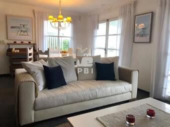 https://web5.gallito.com.uy/venta-casa-4-dormitorios-la-barra-montoya-ref-inmuebles-24351416